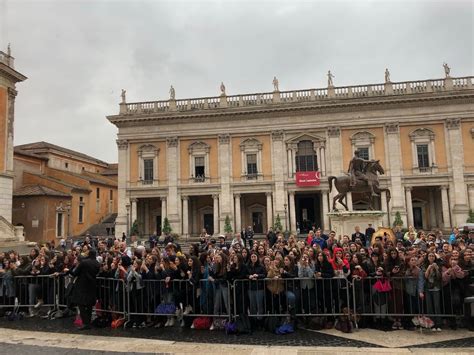 gucci sfilata palazzo pitti|Scopri i Musei Capitolini di Roma, location della sfilata Cruise .